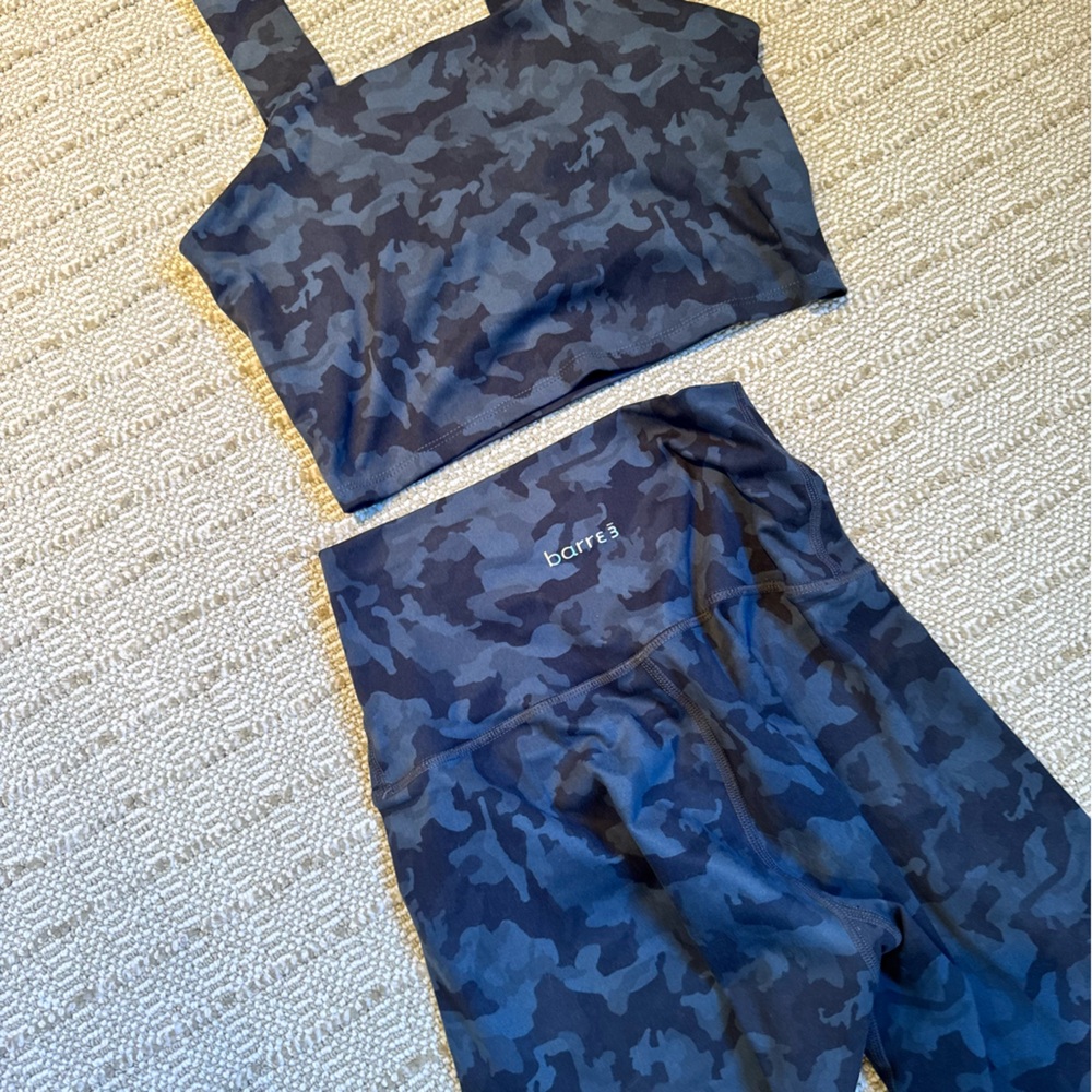 Barre3 (B3) Signature Leggings (S) & Tank Top (M) Dark Slate Camo Set - Picture 6 of 9